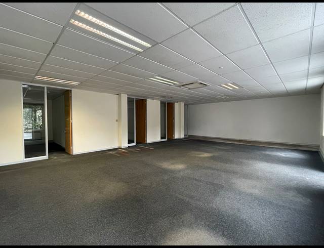 607M² OFFICE TO LET IN SANDTON CENTRAL